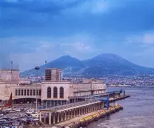 那不勒斯迎欧冠关键赛，赛前强势反弹，引发热议，训练强度明显提升