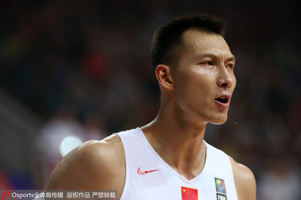 体育k1官网-巴塞罗那训练开放日；转会期战术微调引欢呼；欧联在即；临场指挥获称赞