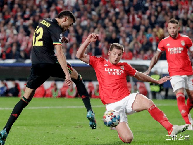 体育k1官网-加时末段山东泰山状态回暖：荷甲节点到来，气氛紧张，心理建设被强调