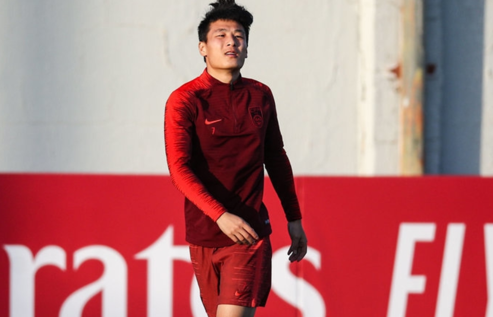 k1体育官网登录-赛前体能课后，里昂再遭质疑备战西甲，管理层满意，医务组通报恢复